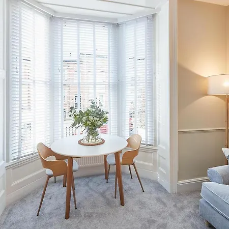 Apartment Host & - Normanby Terrace