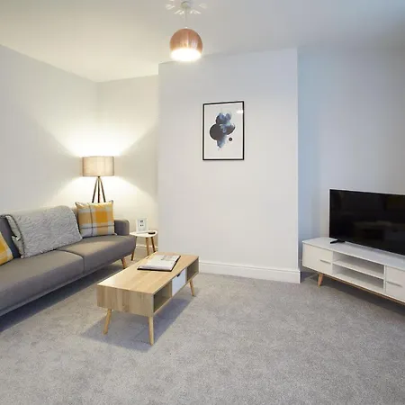 Host & - Normanby Terrace Apartment Whitby