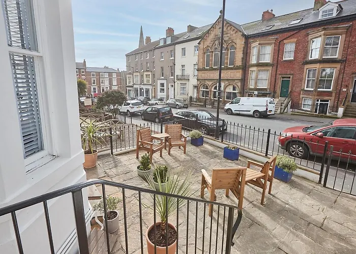 Host & - Normanby Terrace * Whitby