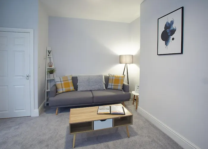 Host & - Normanby Terrace * Уитби